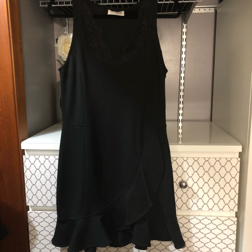 zara w&b collection lace neckline dress - L